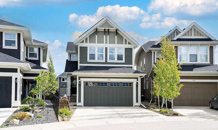 114 River Heights Green