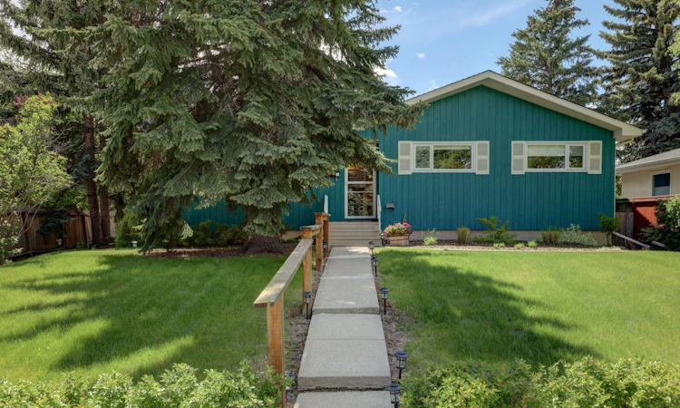 68 Brown Crescent NW