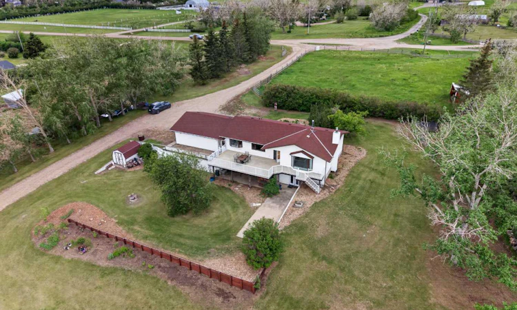 272098 Rge Rd 282a