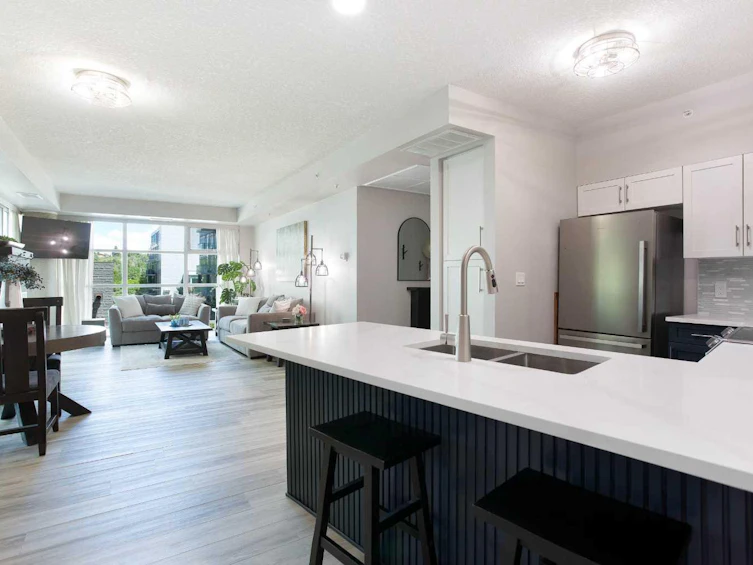 201-205 Riverfront Avenue SW, Calgary, AB, T2P 5K4 - 10