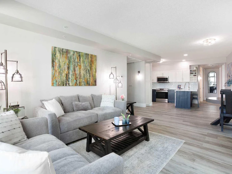 201-205 Riverfront Avenue SW, Calgary, AB, T2P 5K4 - 7