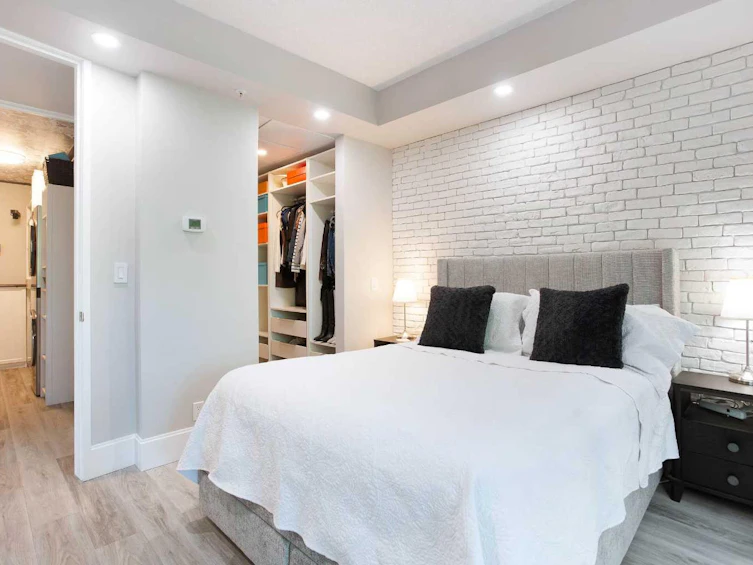 201-205 Riverfront Avenue SW, Calgary, AB, T2P 5K4 - 14