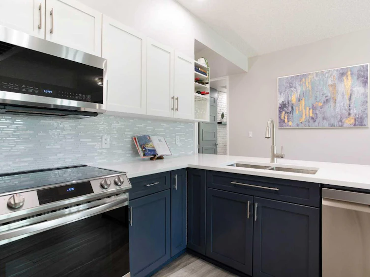 201-205 Riverfront Avenue SW, Calgary, AB, T2P 5K4 - 12