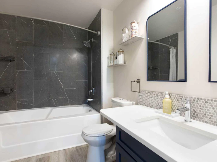 201-205 Riverfront Avenue SW, Calgary, AB, T2P 5K4 - 17