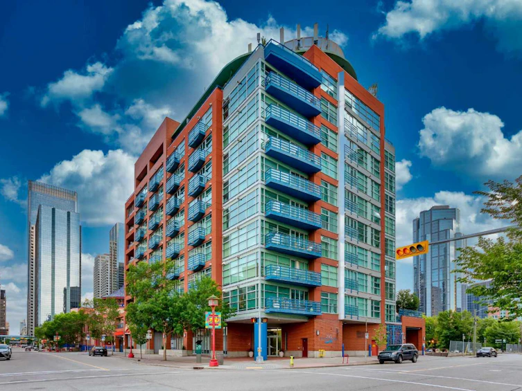 201-205 Riverfront Avenue SW, Calgary, AB, T2P 5K4 - 2