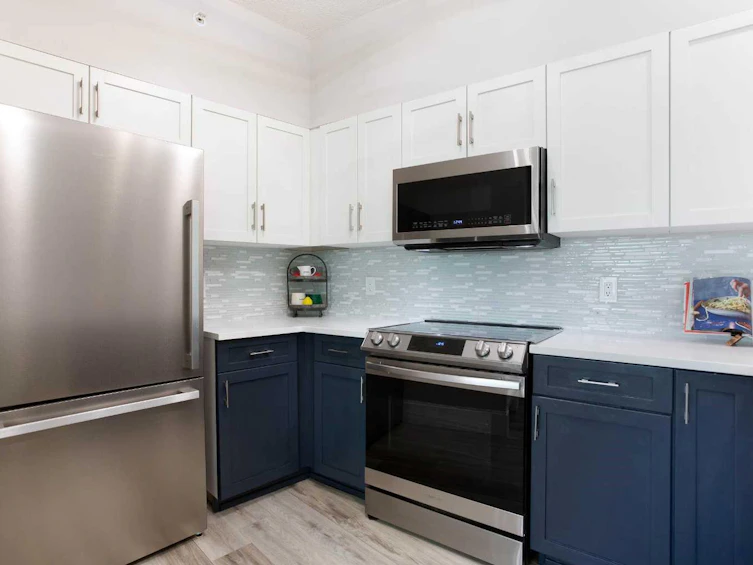 201-205 Riverfront Avenue SW, Calgary, AB, T2P 5K4 - 11