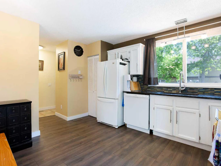 81-630 Sabrina Road SW, Calgary, AB, T2W 2N7 - 5