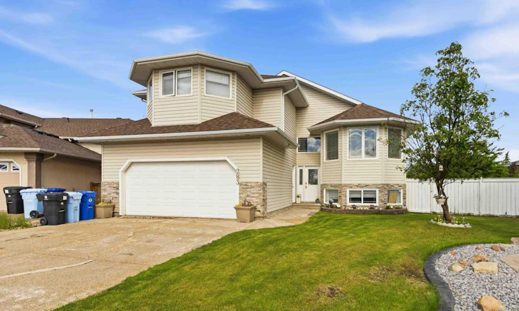 283 Berard Crescent