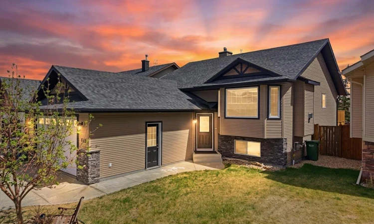 135 Issard Close