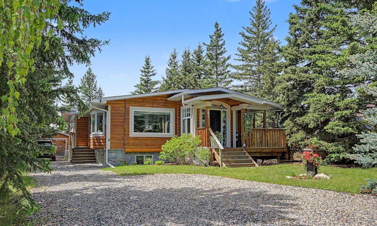 405 Ghost Lake Village