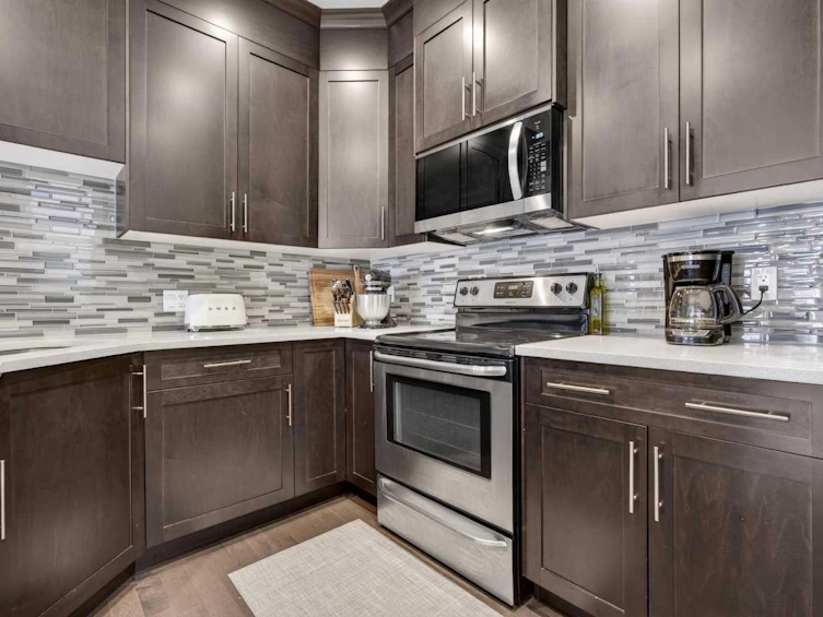 1-129 12 Avenue NW, Calgary, AB, T2M 0C4 - 14