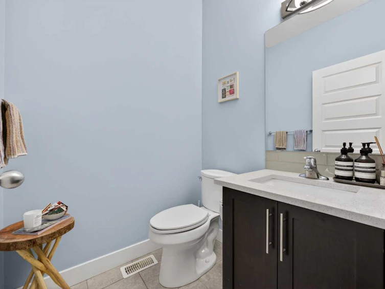 1-129 12 Avenue NW, Calgary, AB, T2M 0C4 - 16