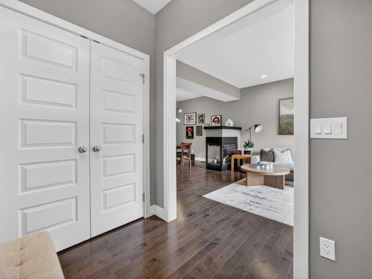 1-129 12 Avenue NW, Calgary, AB, T2M 0C4 - 5
