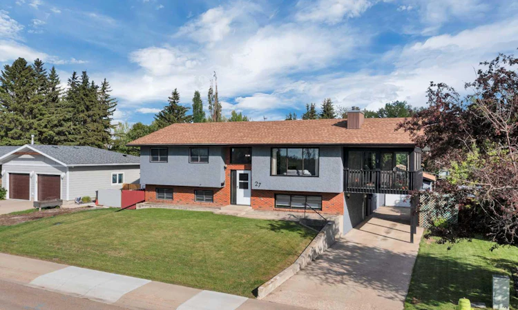 27 Warwick Drive