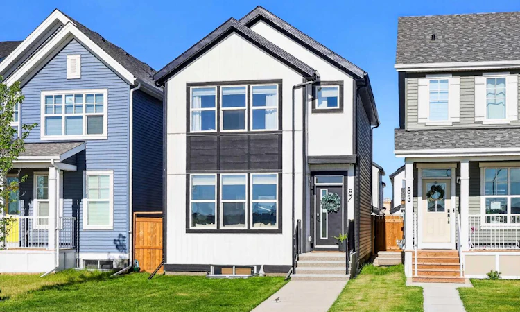 87 Heirloom Boulevard SE