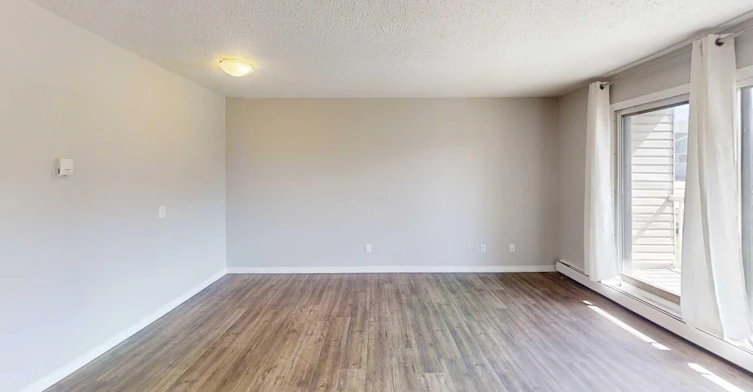2-10028 105 Avenue, Grande Prairie, AB, T8V 1H1 - 7