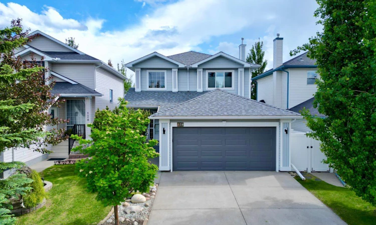 124 Tuscany Hills Park NW