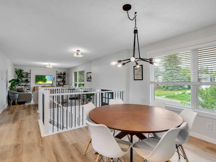 6256 Silver Springs Hill NW, Calgary, AB, T3B 3E6 - 6