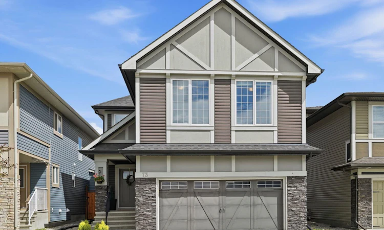 73 Mount Rae Heights