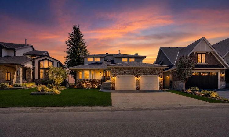 88 Edelweiss Drive NW