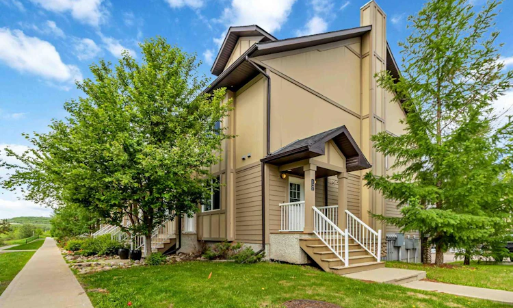 12-137 Fontaine Crescent