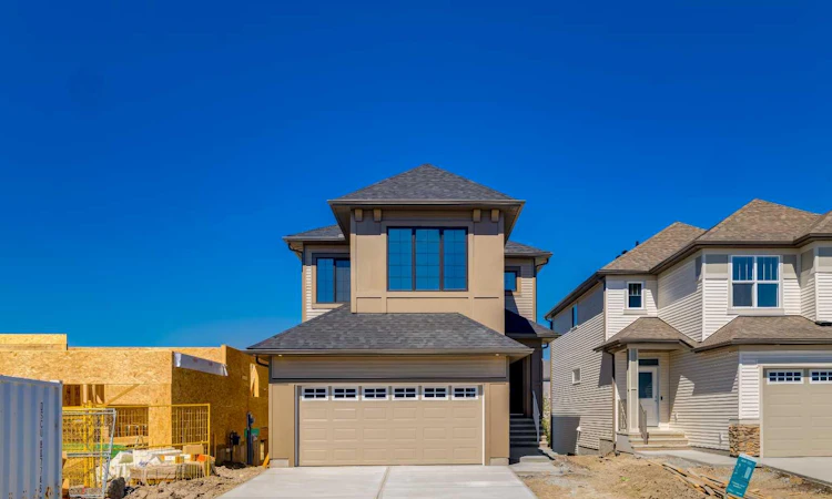 310 Montrose Crescent SE