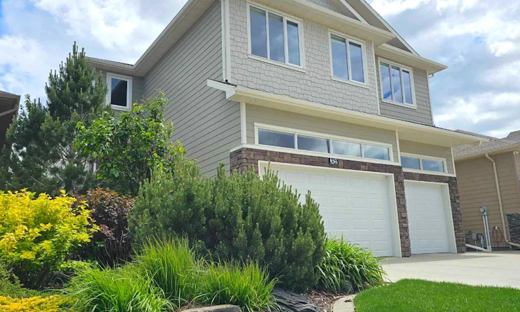 302 Sixmile Ridge S