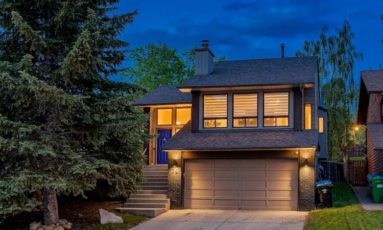 76 Ranchridge Drive NW