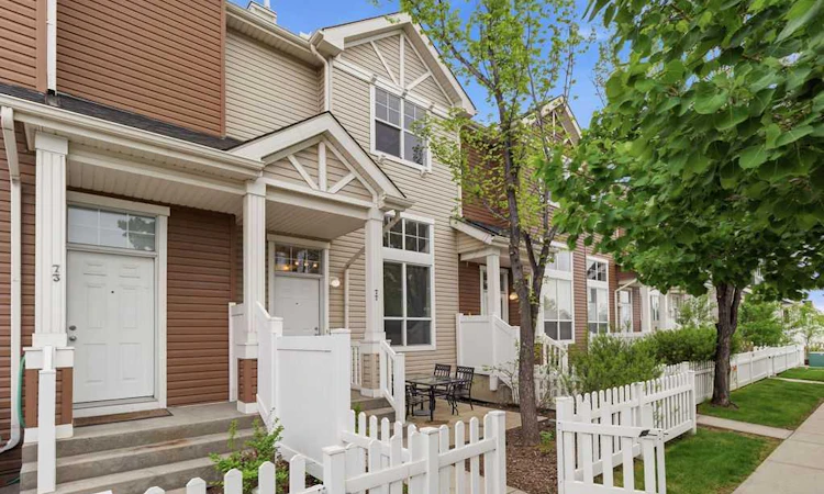 77 Elgin Gardens SE