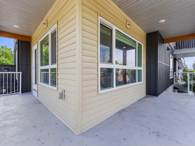 102-1605 17 Street SE, Calgary, AB, T2G 2L7 - 18