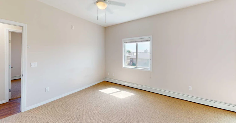 306-10004 97a Street, Grande Prairie, AB, T8V 2C1 - 10