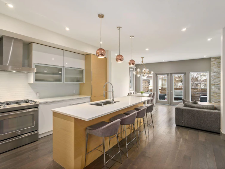 1826 37 Avenue SW, Calgary, AB, T3E 3A3 - 4