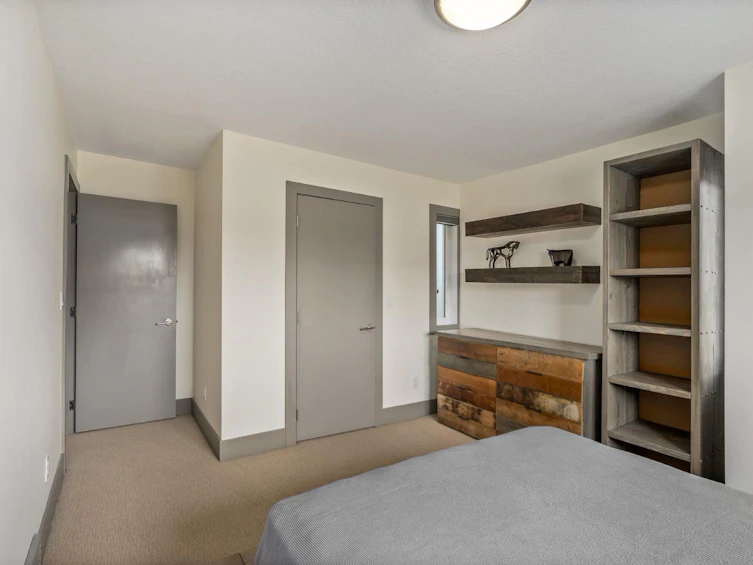 1826 37 Avenue SW, Calgary, AB, T3E 3A3 - 31