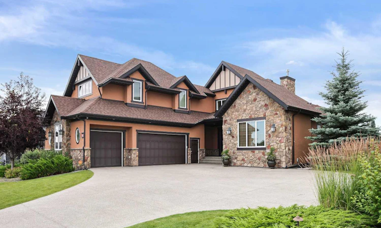 38 Whispering Springs Way