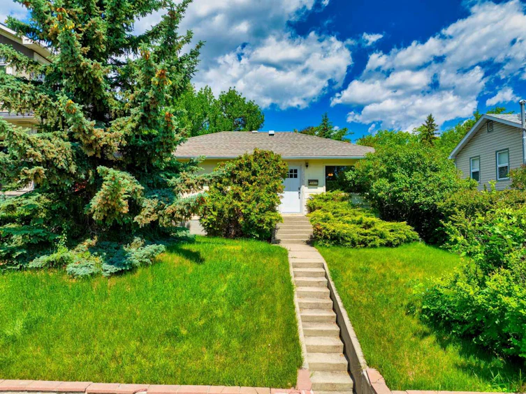 2308 9 Avenue NW, Calgary, AB, T2N 1E7 - 2
