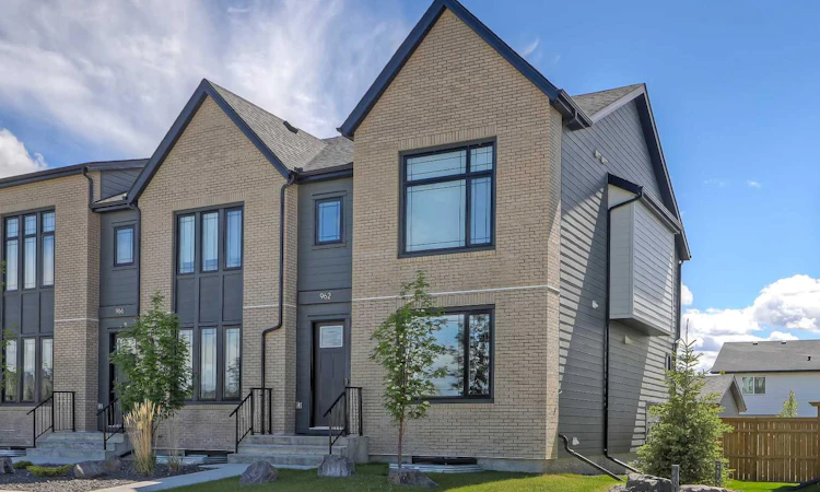 962 Harmony Parade