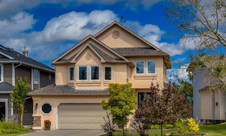 117 Arbour Ridge Heights NW