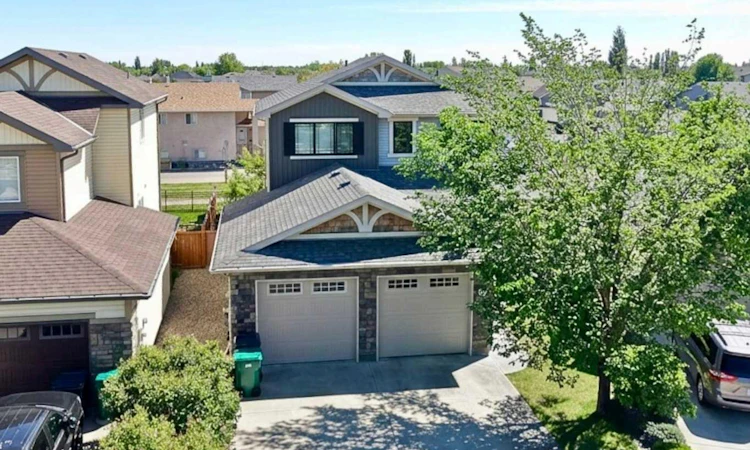 422 Lynx Terrace N