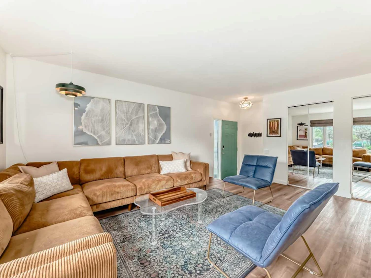 584 Woodhill Place SW, Calgary, AB, T2W 3L5 - 3