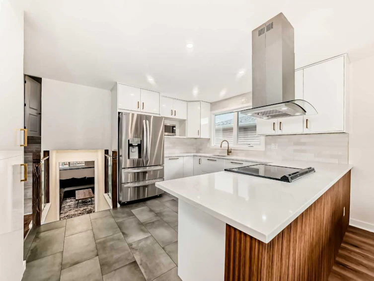 584 Woodhill Place SW, Calgary, AB, T2W 3L5 - 7
