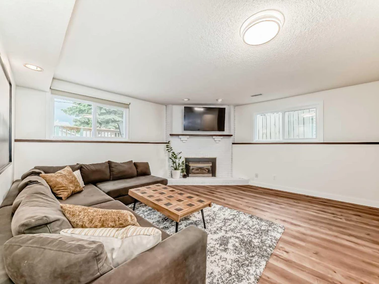 584 Woodhill Place SW, Calgary, AB, T2W 3L5 - 17