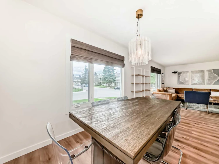 584 Woodhill Place SW, Calgary, AB, T2W 3L5 - 5