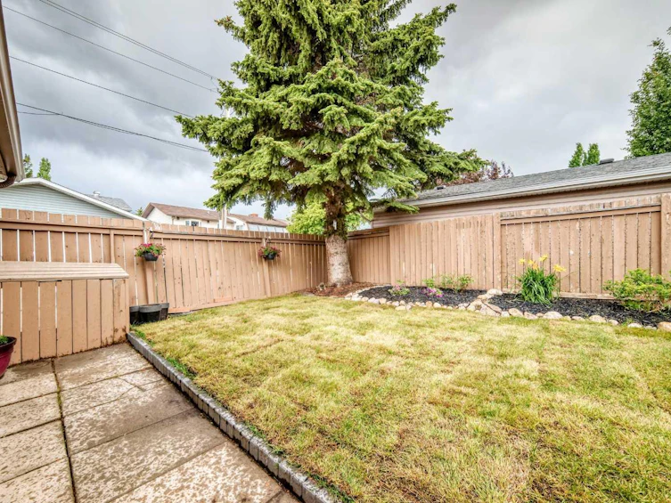 584 Woodhill Place SW, Calgary, AB, T2W 3L5 - 12