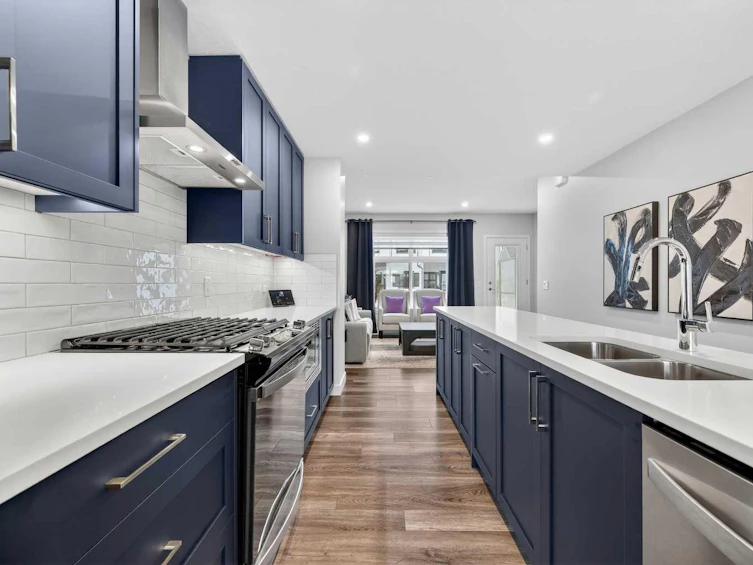 233 Les Jardins Park SE, Calgary, AB, T2C 5V3 - 4