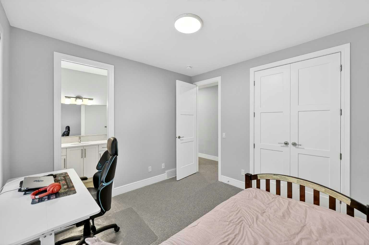 95 Rock Lake View NW, Calgary, AB, T3G 0E9 - 29