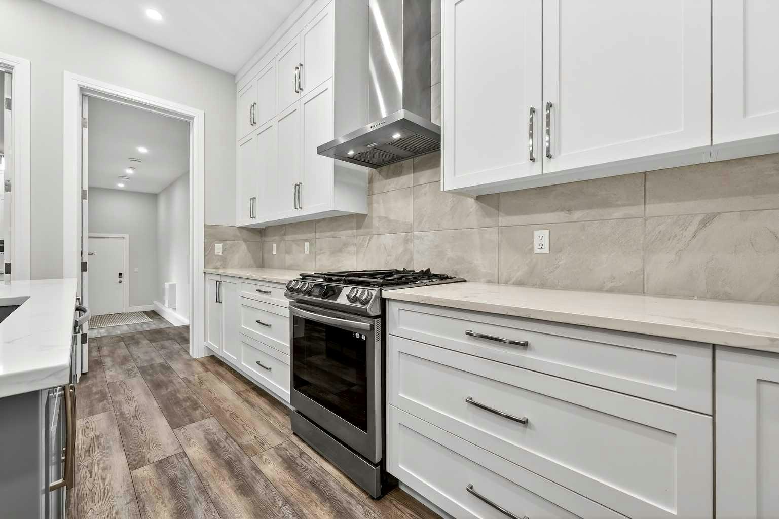 95 Rock Lake View NW, Calgary, AB, T3G 0E9 - 11