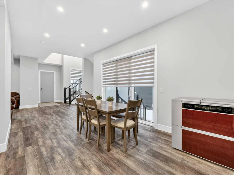 95 Rock Lake View NW, Calgary, AB, T3G 0E9 - 7