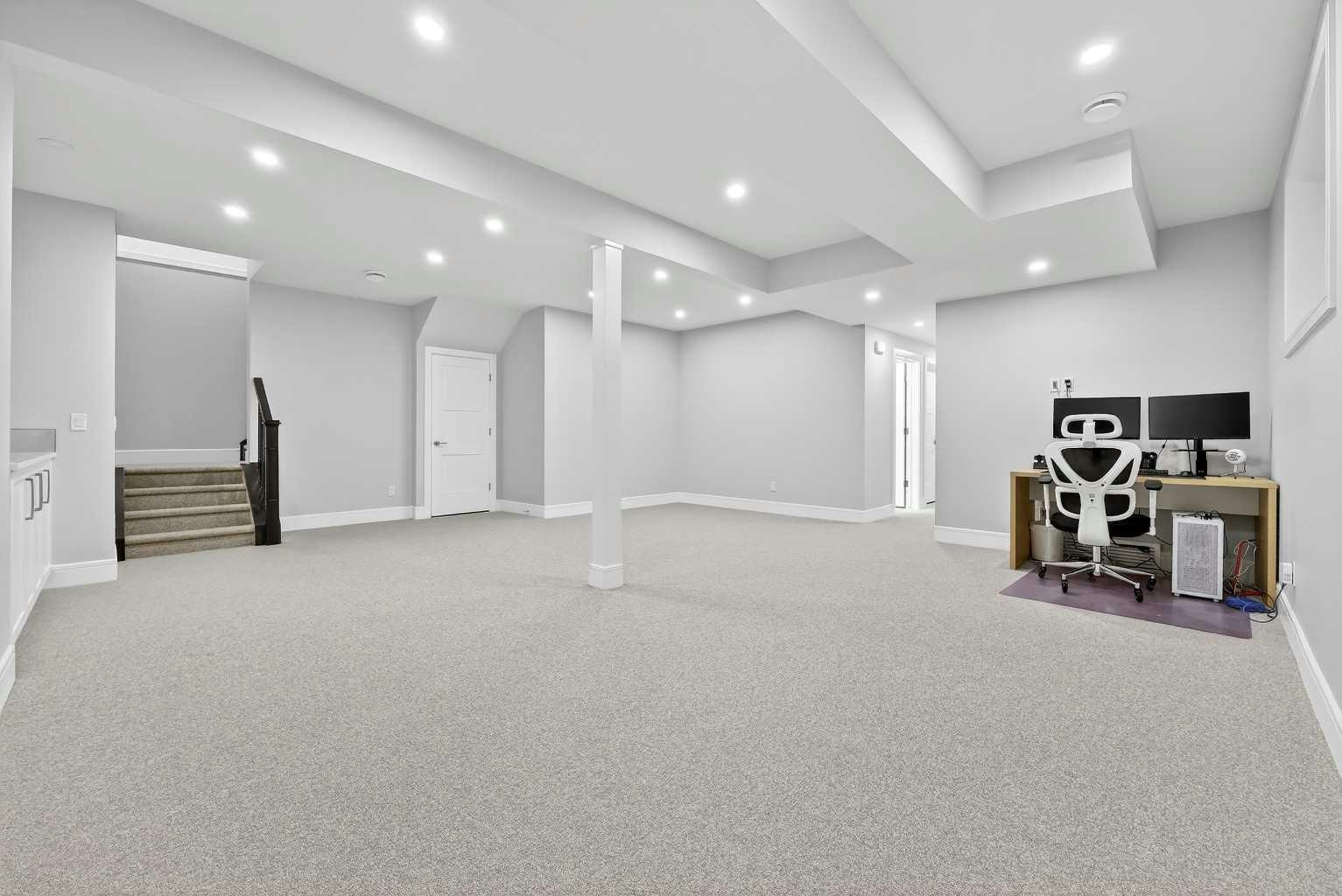 95 Rock Lake View NW, Calgary, AB, T3G 0E9 - 32