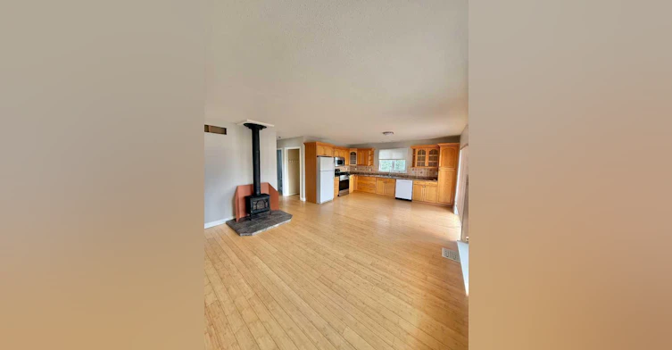 106 Chetamon Drive, Hinton Hill, AB, T7V 1G5 - 2