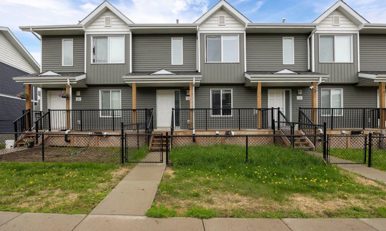 62-401 Athabasca Avenue